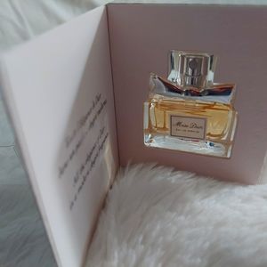 Miss Dior travel size Fragrance